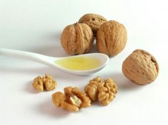 Healthy Natural Walnut Oil Is Recommended for You